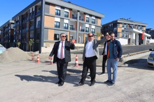 YALOVA BELEDİYE BAŞKANI MEHMET GÜREL, MUSTAFAKEMALPAŞA MAHALLESİ’NDE ÇALIŞMALARI İNCELEDİ