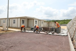 KONTEYNER KENTTE PARKE YOL ÇALIŞMALARI SÜRÜYOR