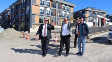 YALOVA BELEDİYE BAŞKANI MEHMET GÜREL, MUSTAFAKEMALPAŞA MAHALLESİ’NDE ÇALIŞMALARI İNCELEDİ