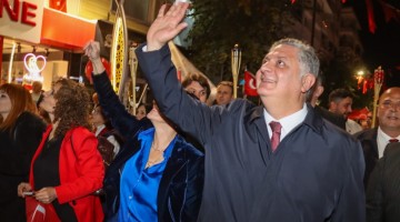 YALOVA’DA 29 EKİM COŞKUSU: CUMHURİYET BAYRAMI GÖRKEMLİ ETKİNLİKLERLE KUTLANDI