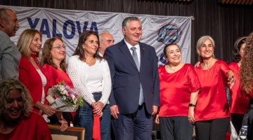 YALOVA’DA CUMHURİYET’İN 102. YILI TÜRKÜLERLE KUTLANDI