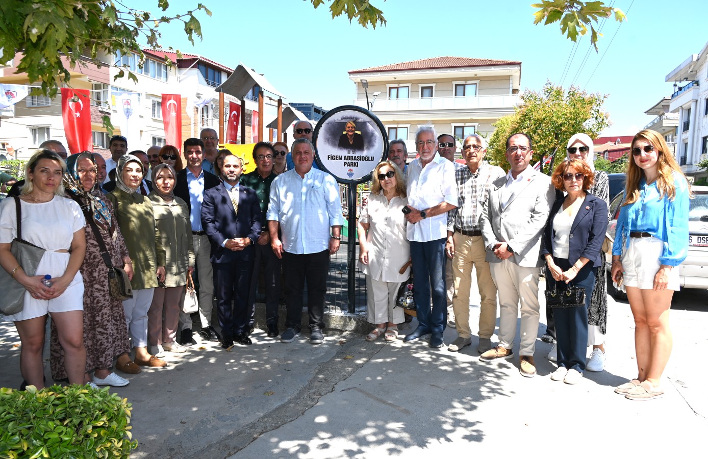 FİGEN ABBASİOĞLU’NUN ADI ÇOCUK PARKINDA YAŞATILIYOR